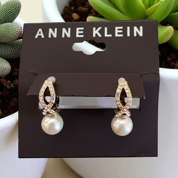 Anne Klein 7/8" Gold Tone/Faux Pearl/Crystal Hinge Back Earrings-NWT - Picture 1 of 1
